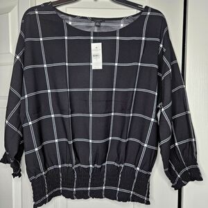 NWT Ann Taylor factory black and white window pane pattern blouse size M.